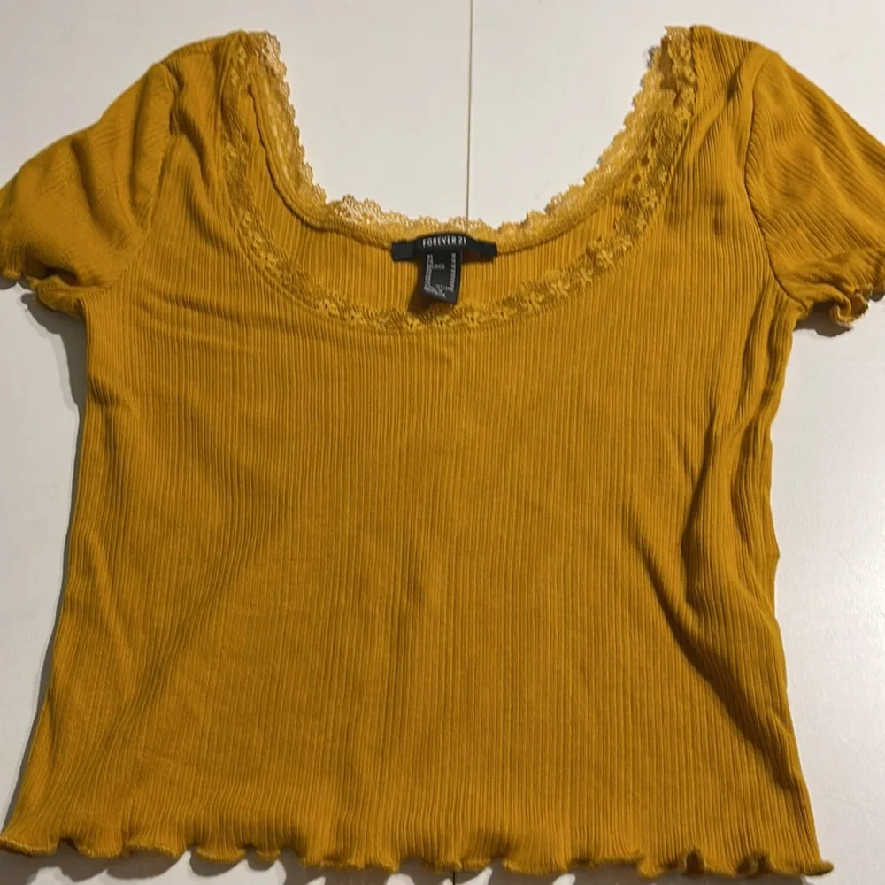Womens medium crop top - Picture 6 of 9